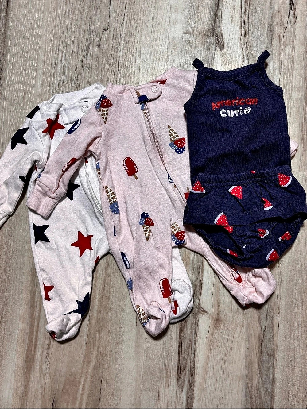 Lot of 3 Carter's Baby Footie & Romper SekSize premie